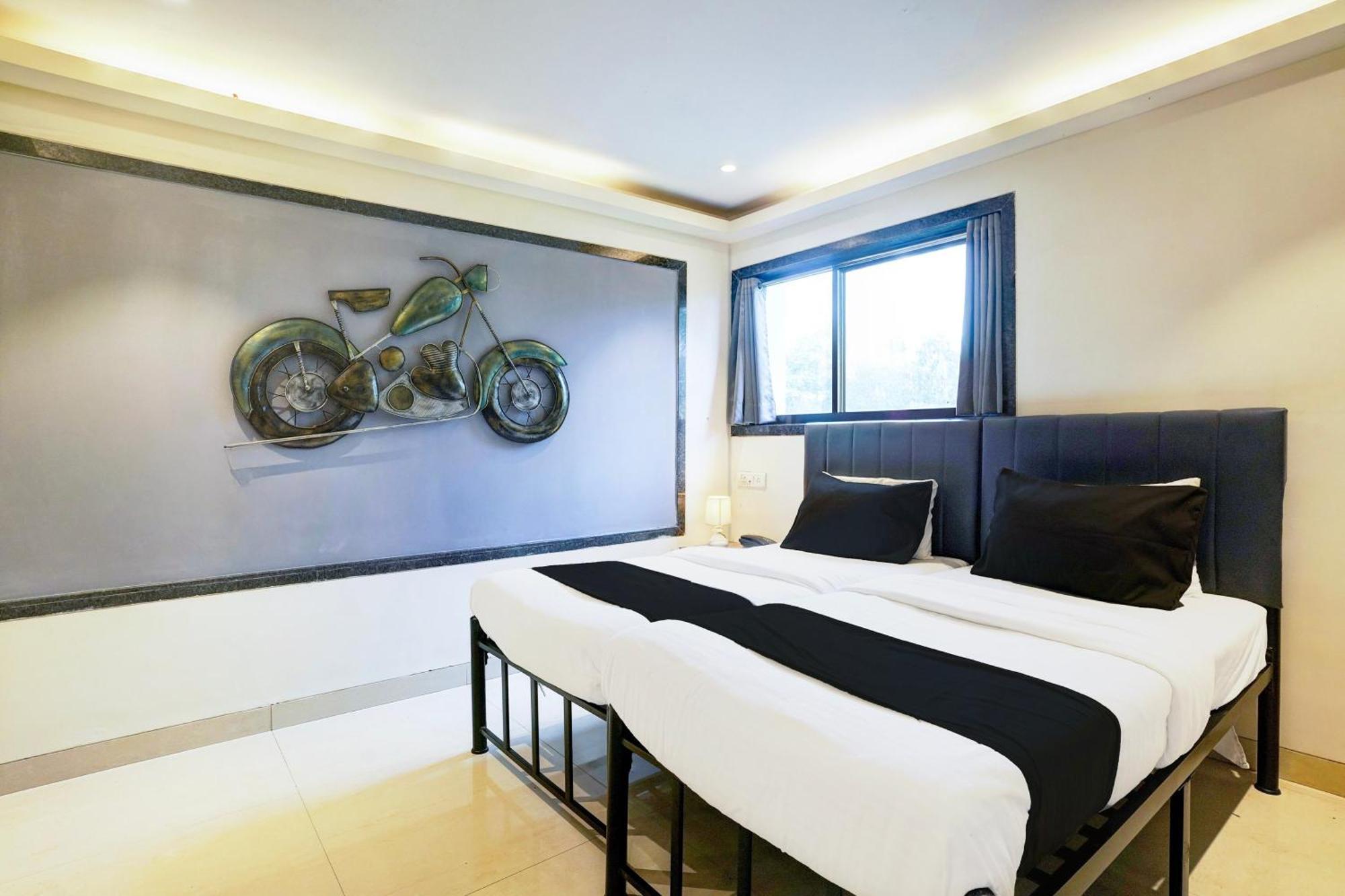 Super Hotel O Seawoods Near Palm Beach Road Formerly Sai Roop Navi Mumbai Exterior foto